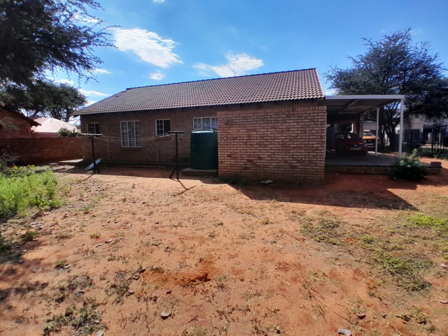 To Let 3 Bedroom Property for Rent in Kathu Northern Cape